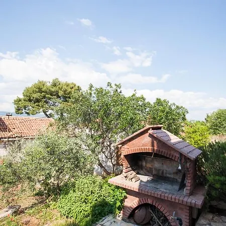 Charming With Sea View And Swimming Pool Villa *